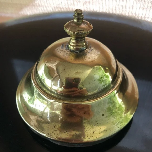 POT BELLY KETTLE ETCHED BRASS TODDY KETTLE MID CENTURY SHABBY CHIC - Picture 14 of 16